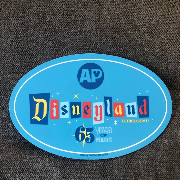 Disneyland Passholder 65th anniversary magnet - Picture 1 of 2